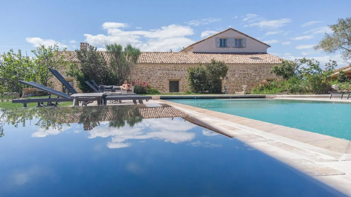 Domaine De La Calamande Grillon Guest house