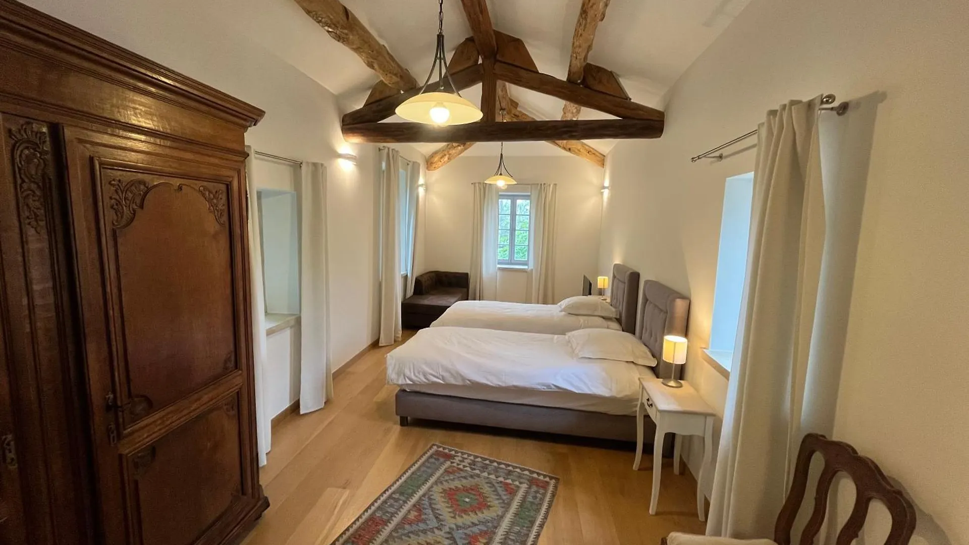 Guest house Domaine De La Calamande Grillon France