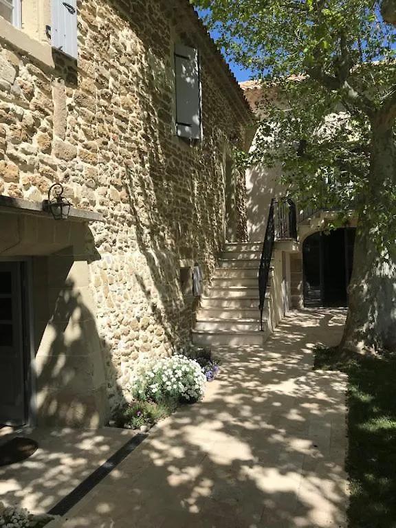 Domaine De La Calamande Grillon 0*,