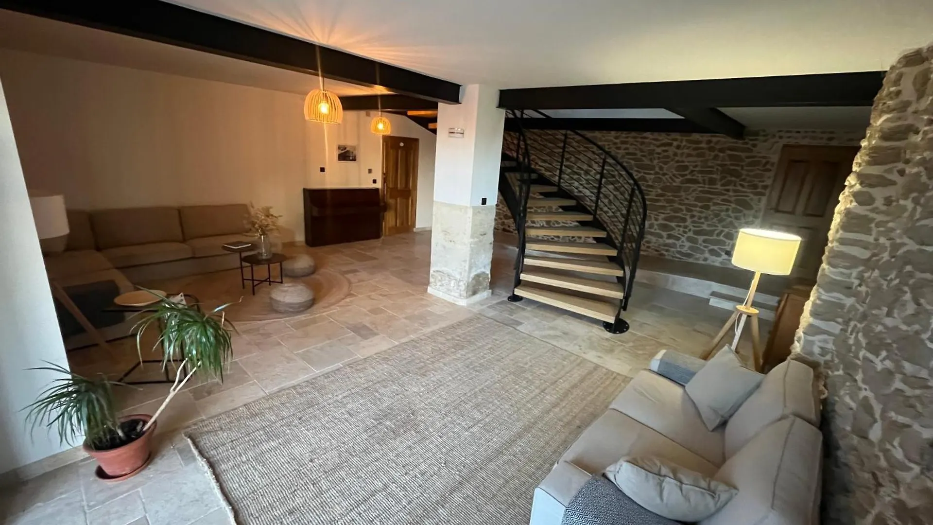 Gasthof Domaine De La Calamande Grillon Frankreich